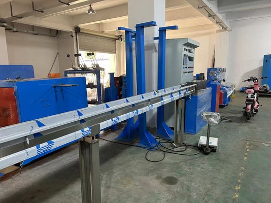 Plastic PVC Cable Extruder Extrusion Making Machine voor huiskabel 1.5 2.5